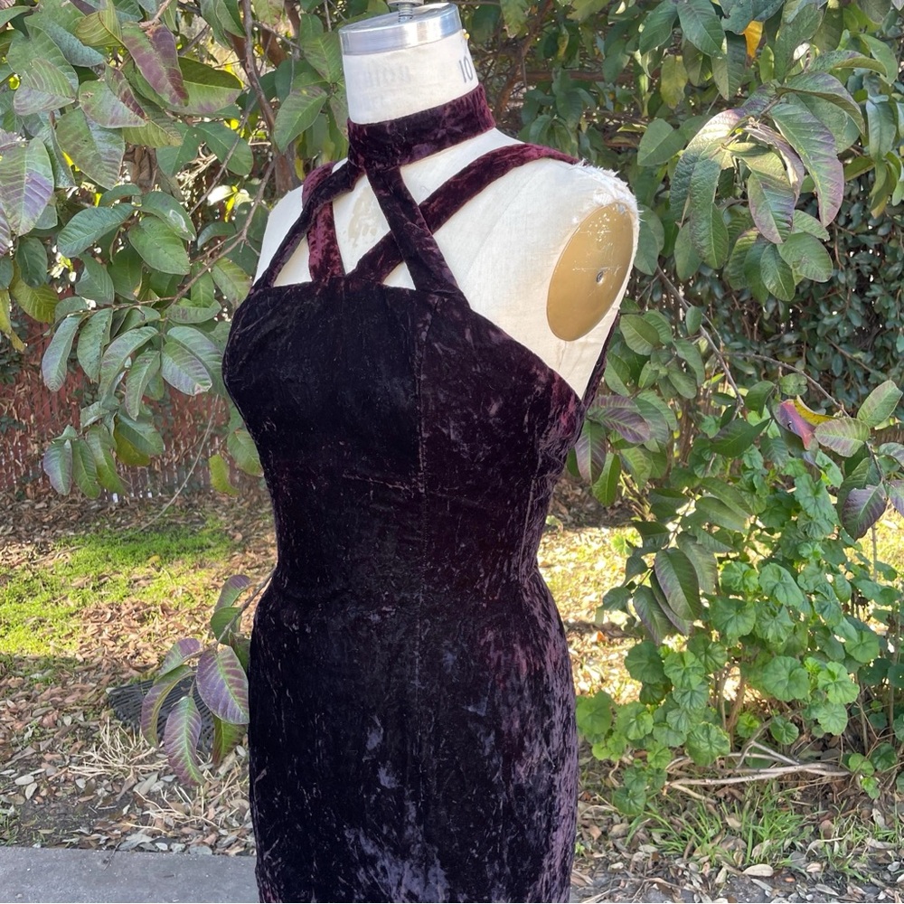 90s Vintage Jessica McClintock Sheath Halter Dress Crushed Velvet Burgundy Wine